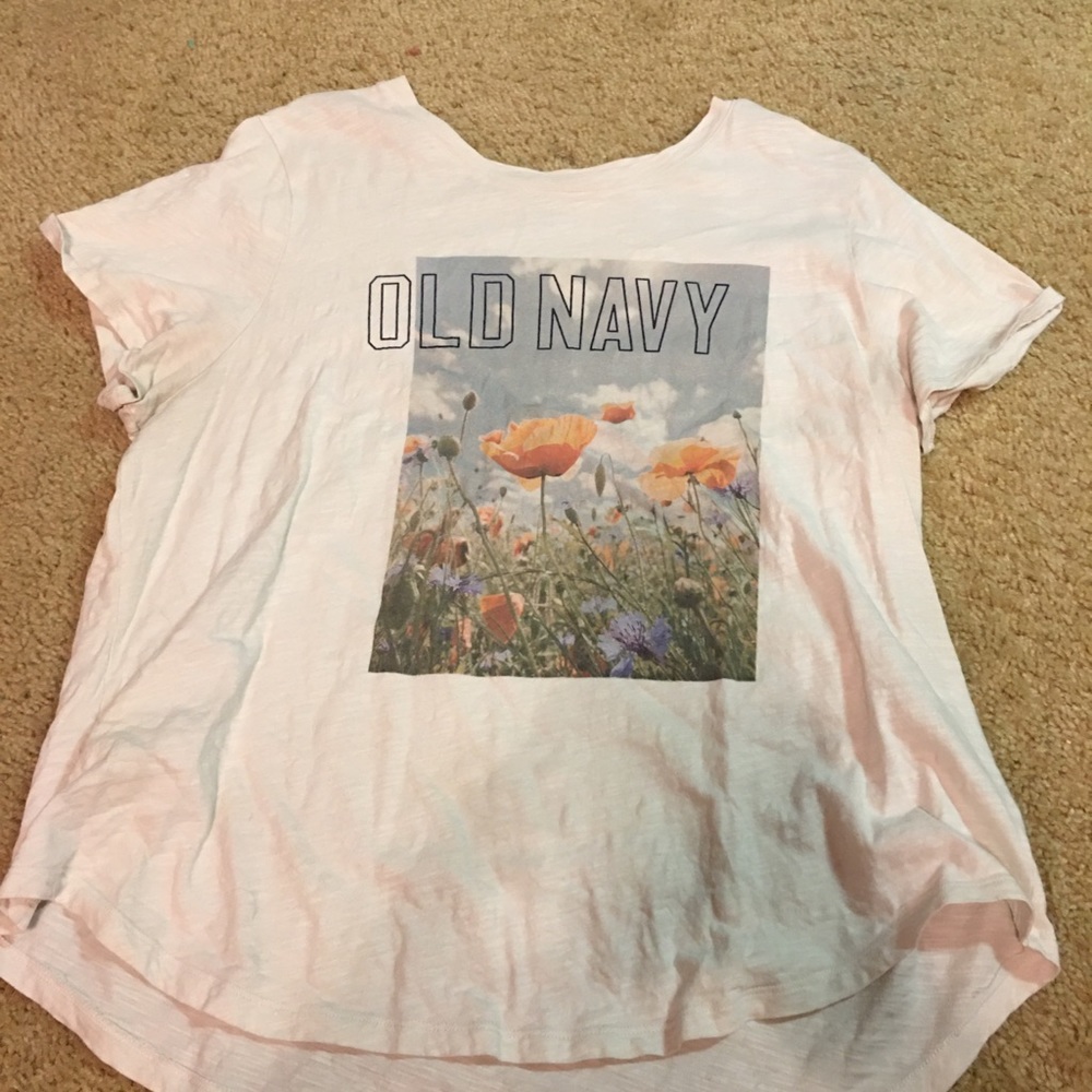 Old navy tee
